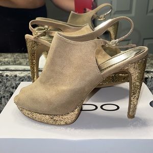 Aldo Nude high heel shoe